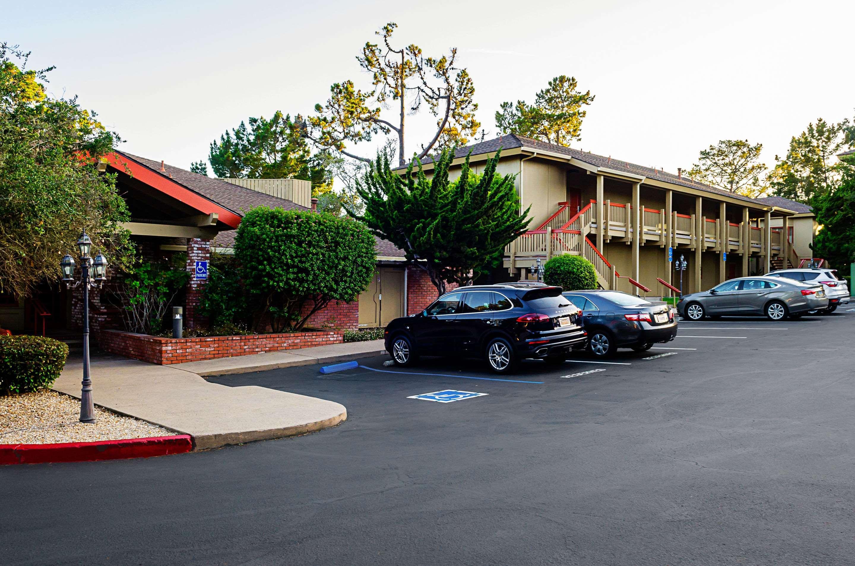 Comfort Inn Monterey Peninsula Airport Exterior photo